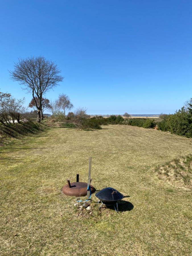 Freistehendes Einfamilienhaus Mit Boddenblick Naehe Ostsee Fuhlendorf  Luaran gambar