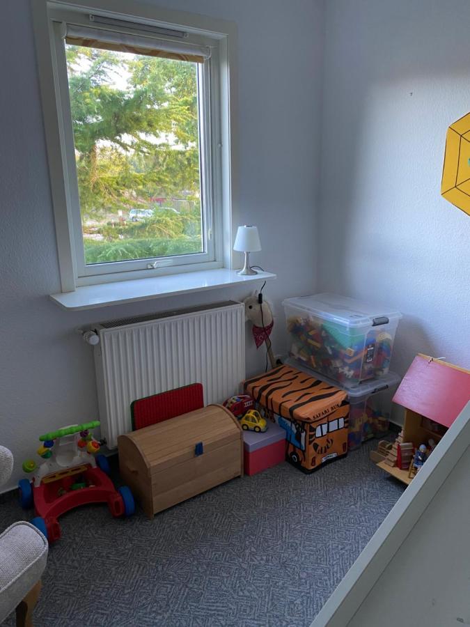 Freistehendes Einfamilienhaus Mit Boddenblick Naehe Ostsee Fuhlendorf  Luaran gambar